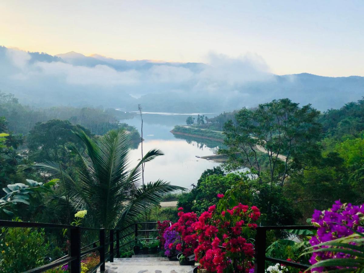 Baanhatsompaen Homestay Ranong Dış mekan fotoğraf