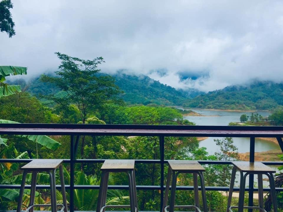 Baanhatsompaen Homestay Ranong Dış mekan fotoğraf