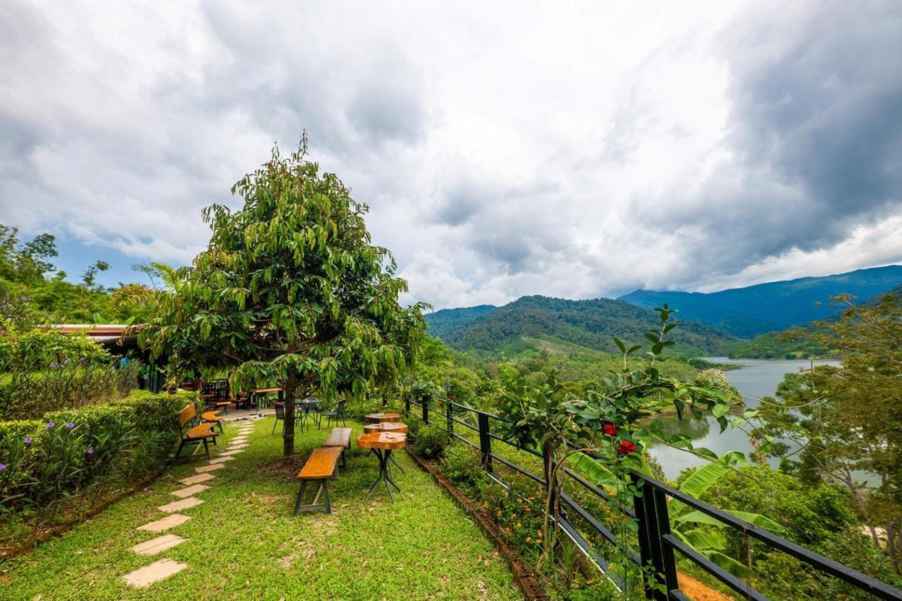 Baanhatsompaen Homestay Ranong Dış mekan fotoğraf