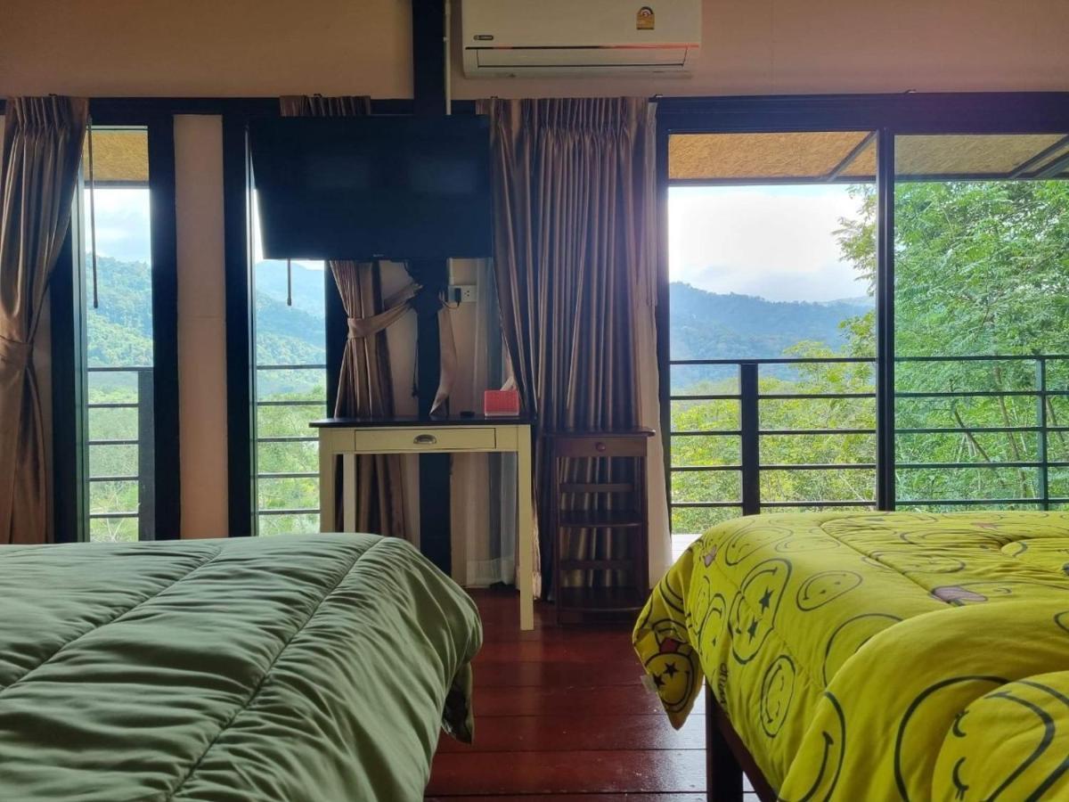 Baanhatsompaen Homestay Ranong Dış mekan fotoğraf