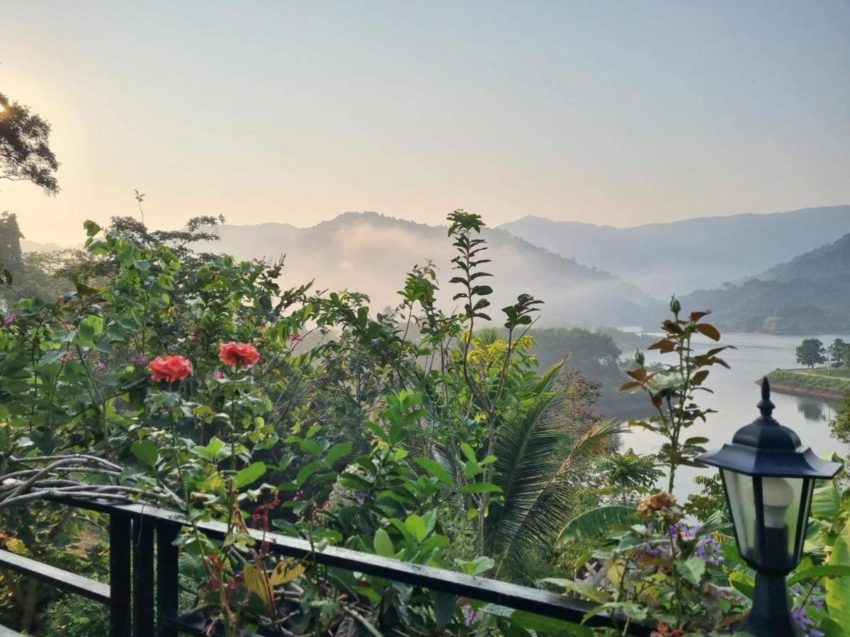 Baanhatsompaen Homestay Ranong Dış mekan fotoğraf