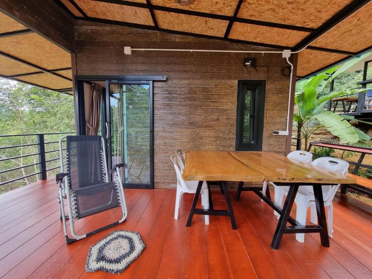 Baanhatsompaen Homestay Ranong Dış mekan fotoğraf