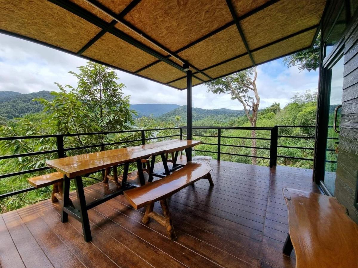Baanhatsompaen Homestay Ranong Dış mekan fotoğraf