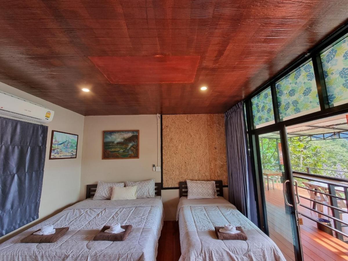 Baanhatsompaen Homestay Ranong Dış mekan fotoğraf